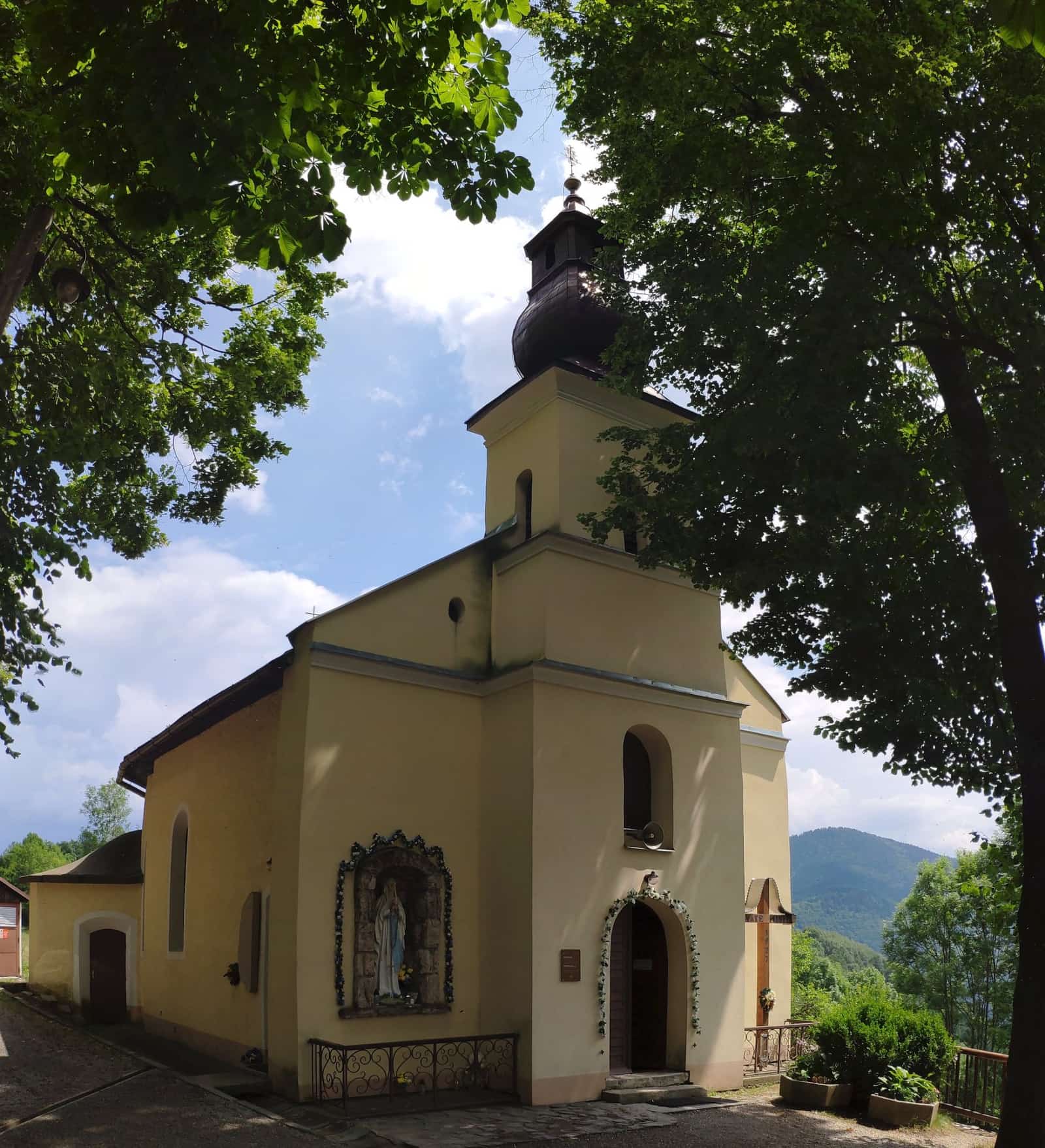 Kostol Navštívenia Panny Márie, Vlkolínec