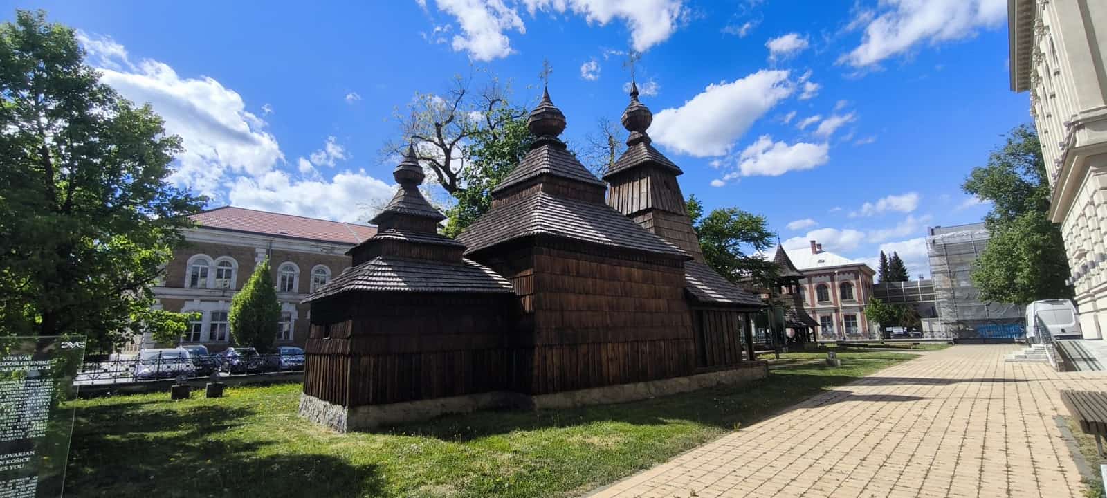 Gréckokatolícky drevený chrám sv. Mikuláša z Kožuchoviec (Východoslovenské múzeum Košice)