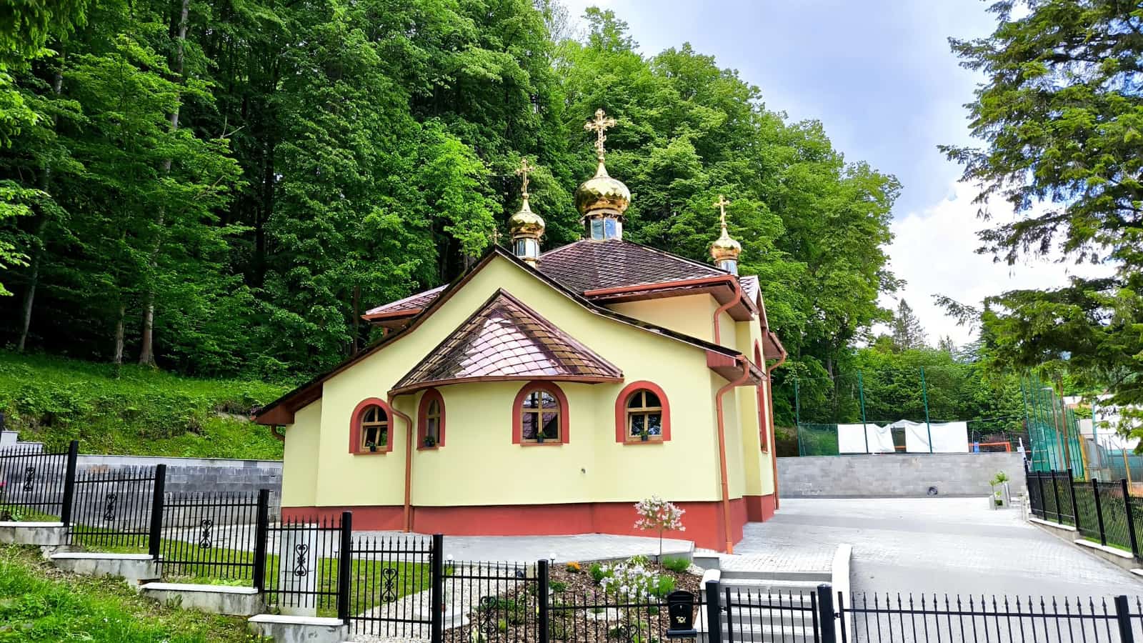 Chrám sv. veľkomučeníka Pantelejmona