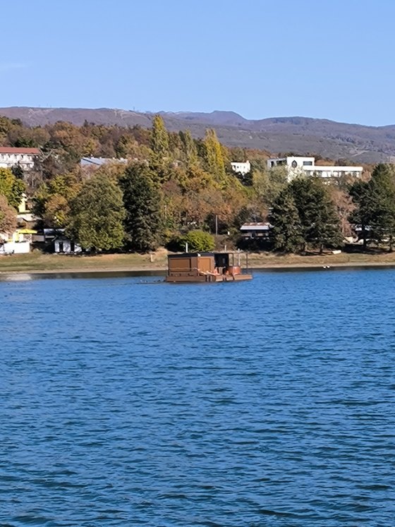 Houseboat Glamour – ubytovanie na vode (Zemplínska šírava)