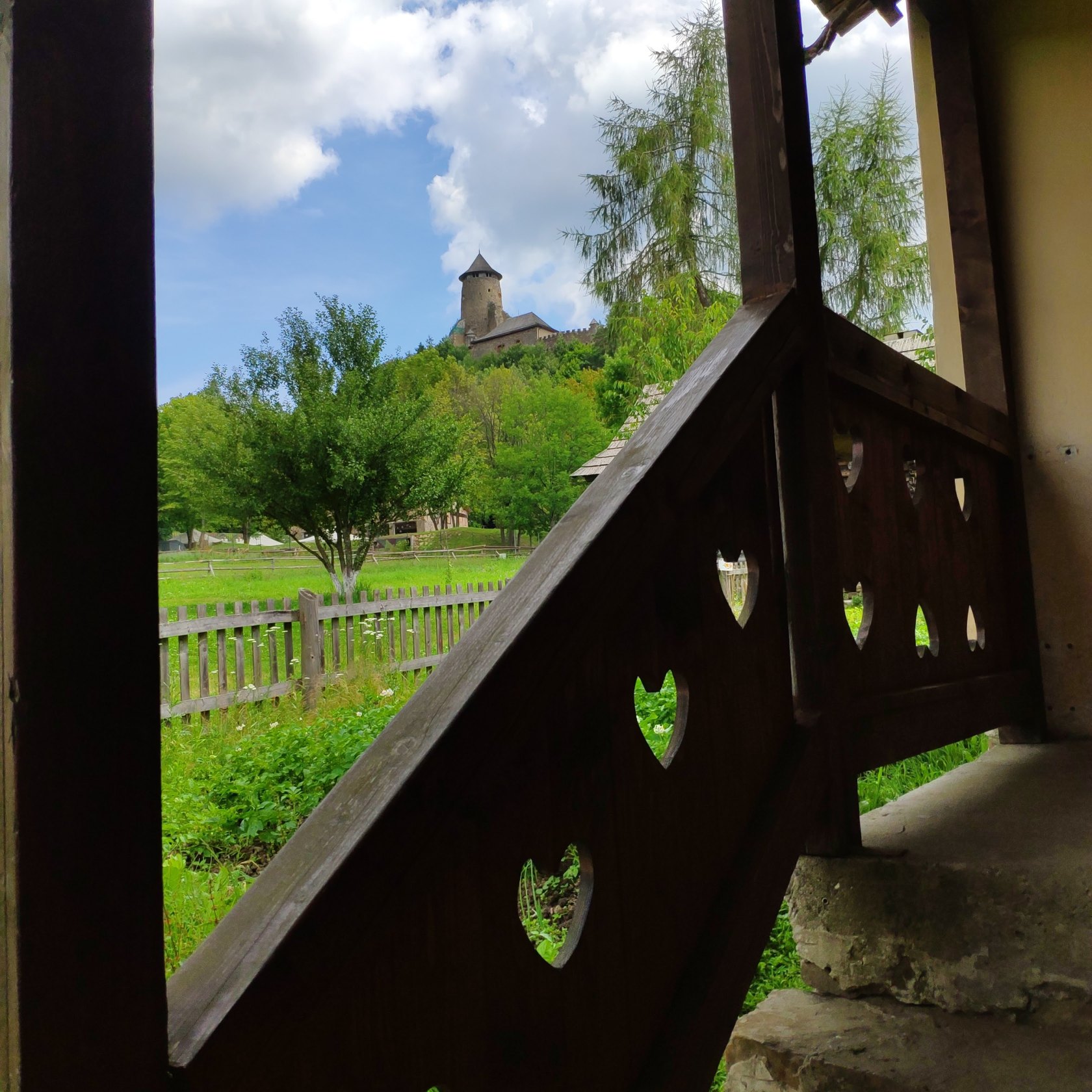 Skanzen v Starej Ľubovni (Múzeum ľudovej architektúry pod Hradom Ľubovňa)