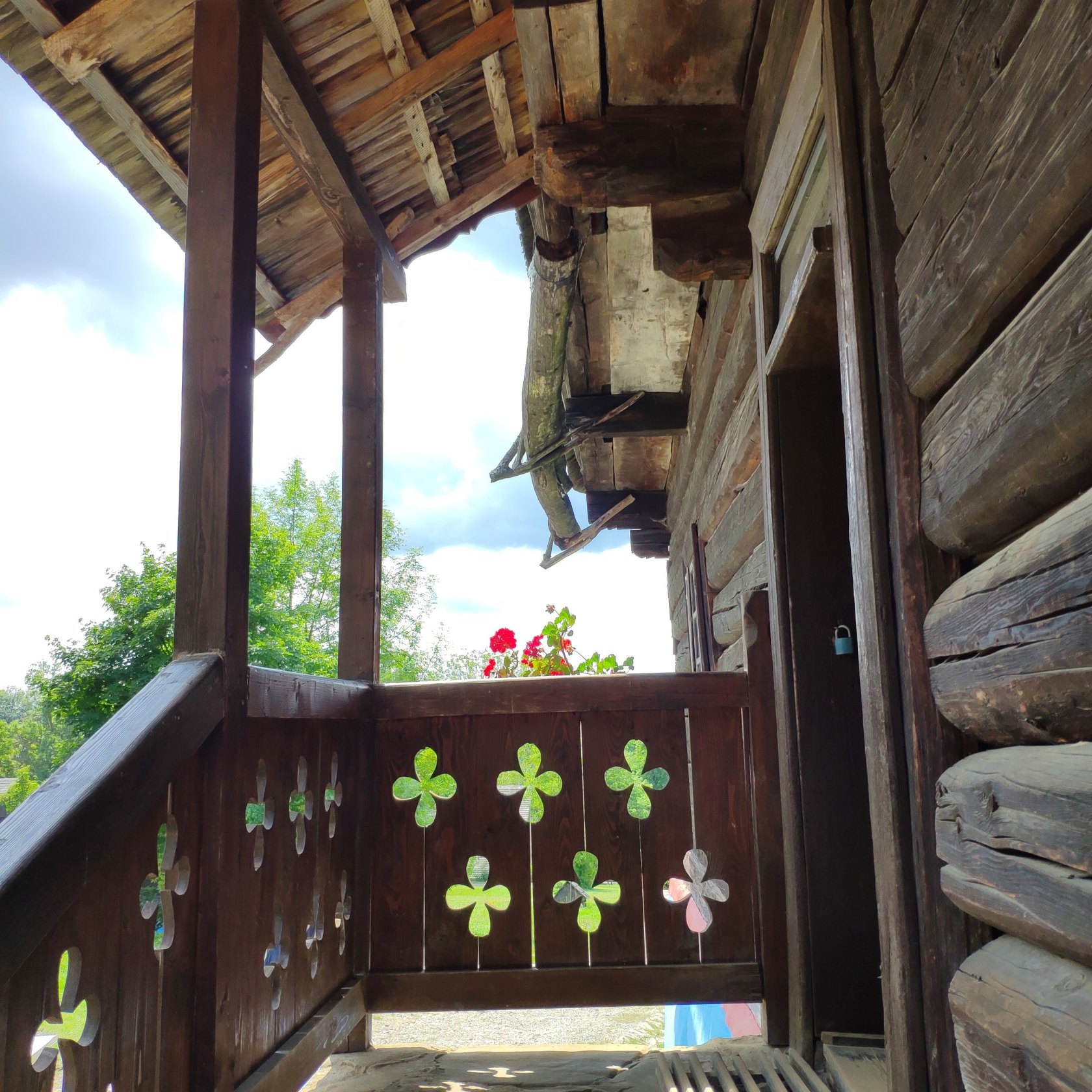 Skanzen v Starej Ľubovni (Múzeum ľudovej architektúry pod Hradom Ľubovňa)