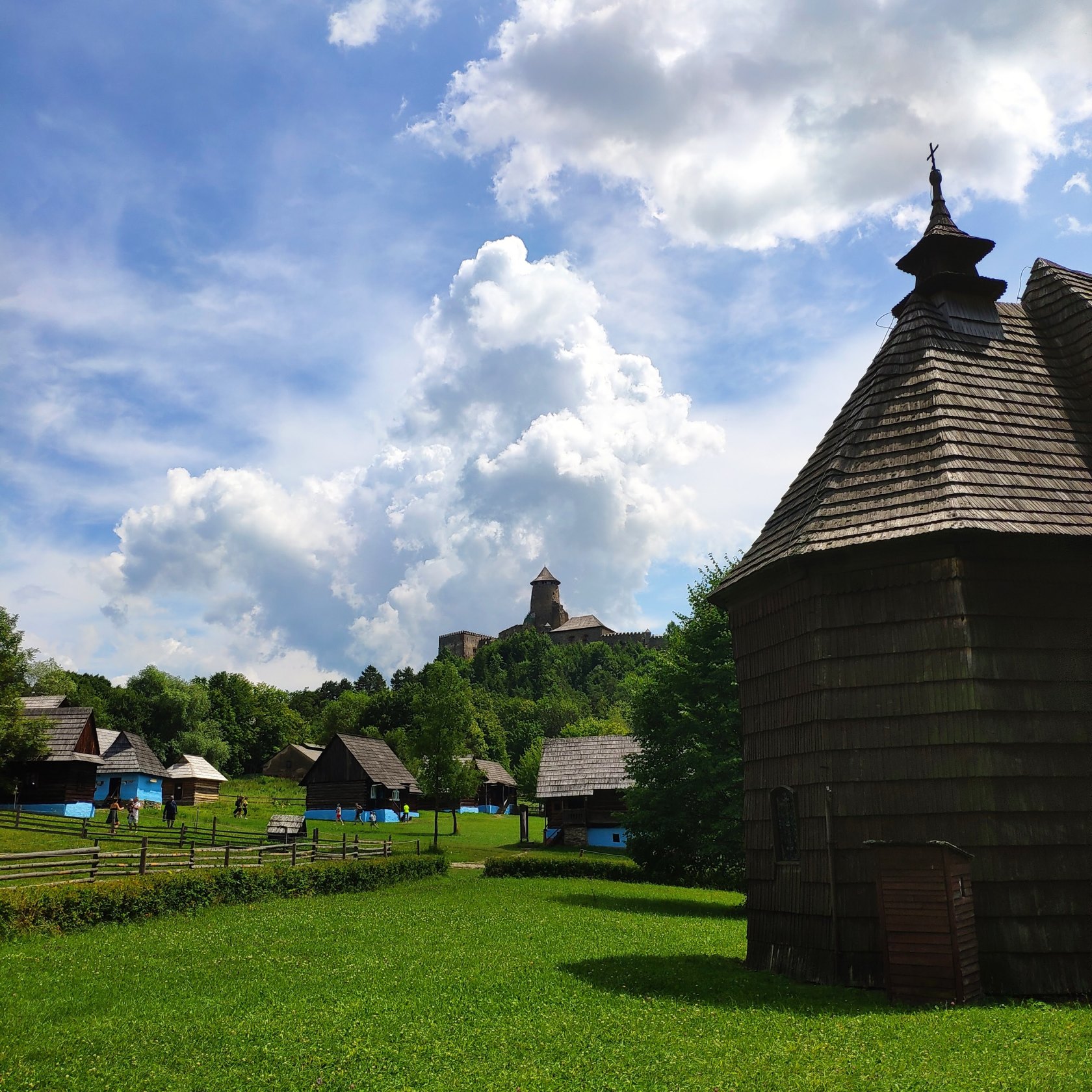 Skanzen v Starej Ľubovni (Múzeum ľudovej architektúry pod Hradom Ľubovňa)
