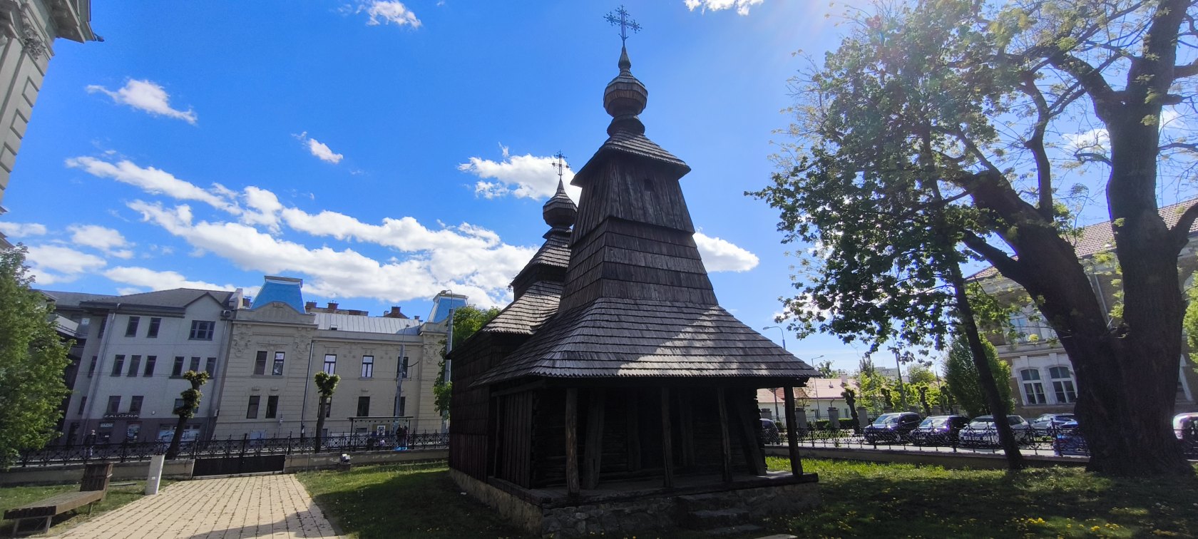 Gréckokatolícky drevený chrám sv. Mikuláša z Kožuchoviec (Východoslovenské múzeum Košice)