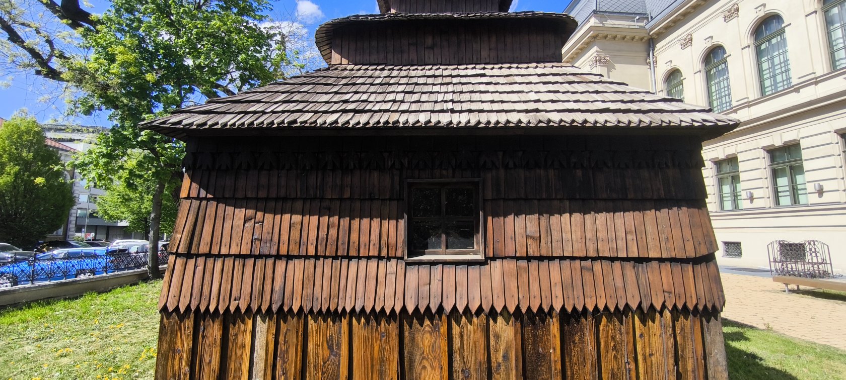 Gréckokatolícky drevený chrám sv. Mikuláša z Kožuchoviec (Východoslovenské múzeum Košice)