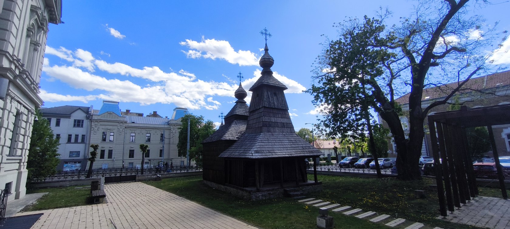 Gréckokatolícky drevený chrám sv. Mikuláša z Kožuchoviec (Východoslovenské múzeum Košice)