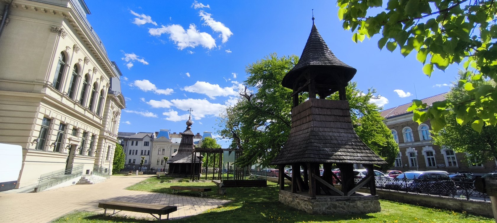 Gréckokatolícky drevený chrám sv. Mikuláša z Kožuchoviec (Východoslovenské múzeum Košice)