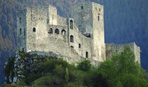 Výsledok vyhľadávania obrázkov pre dopyt hrady a zámky v žilinskom kraji